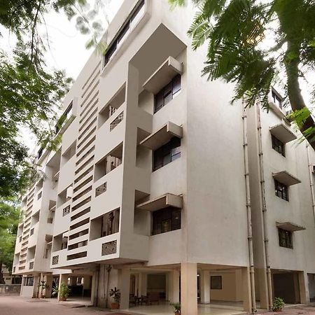Hotel Meru Пуне Екстер'єр фото
