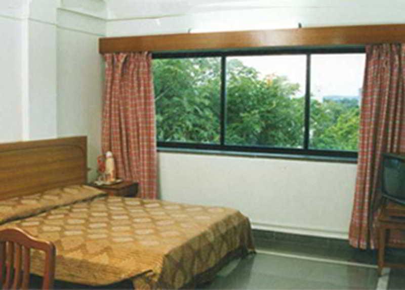 Hotel Meru Пуне Екстер'єр фото